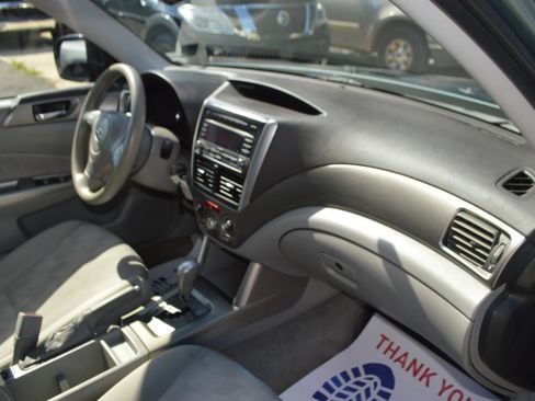 Used 2010 Subaru Forester 2.5X Premium AWD/4WD image 23