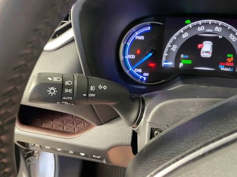 Used 2020 Toyota RAV4 Limited AWD/4WD image 13
