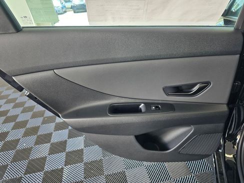 New 2026 Hyundai Elantra Sport w/ Cargo Package FWD image 33