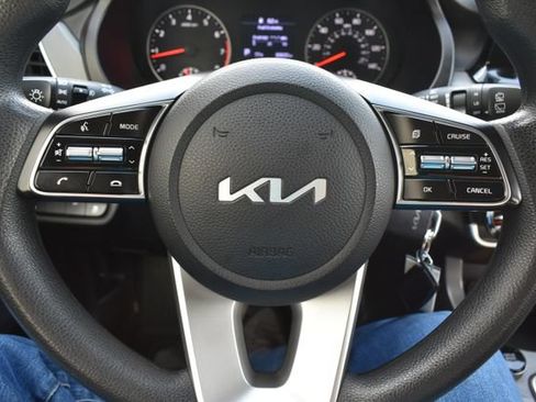 Used 2023 Kia Seltos LX AWD/4WD image 20