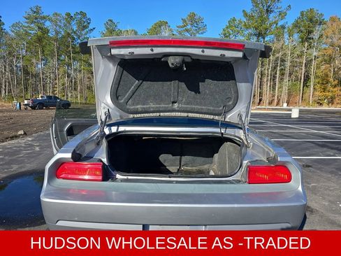 Used 2014 Dodge Challenger SXT image 13