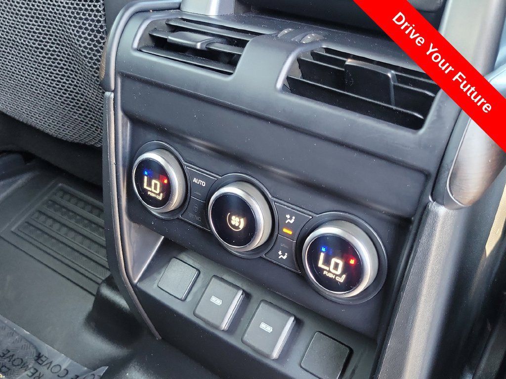 Used 2023 Land Rover Defender 110 X AWD/4WD image 25