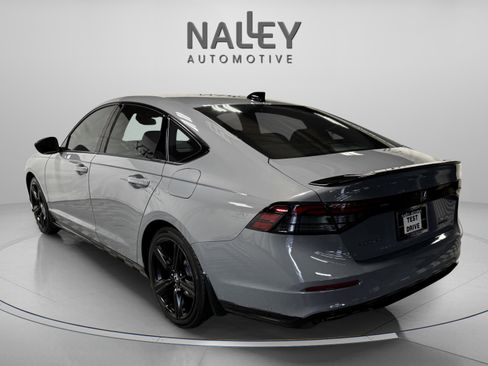 Used 2023 Honda Accord Sport image 3