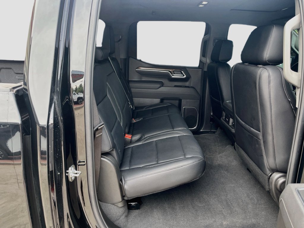 Used 2025 Chevrolet Silverado 1500 RST AWD/4WD image 29