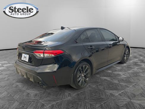 Used 2025 Toyota Corolla SE image 5