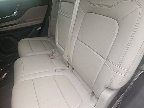 Used 2021 Lincoln Corsair FWD w/ Premium Package image 7