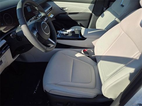 New 2026 Hyundai Tucson Limited image 12