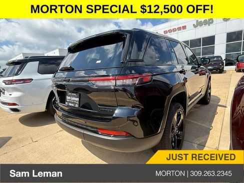 New 2025 Jeep Grand Cherokee Limited w/ Black Appearance Package image 7