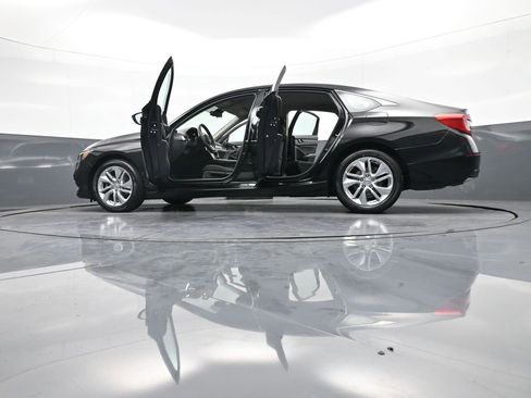 Certified 2019 Honda Accord LX image 47