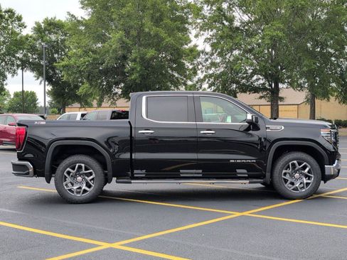 New 2026 GMC Sierra 1500 SLT w/ SLT Premium Plus Package AWD/4WD image 8