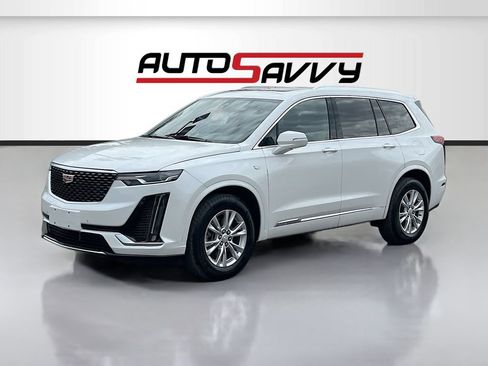 Used 2025 Cadillac XT6 Luxury FWD image 3