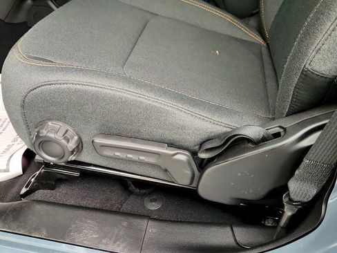 Used 2025 Jeep Wrangler Unlimited Sahara w/ Safety Group AWD/4WD image 11