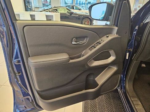 Certified 2022 Nissan Frontier SV image 14
