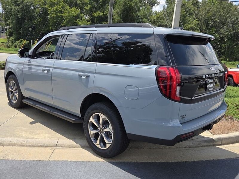 New 2027 Ford Expedition Active RWD image 13