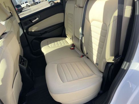 Used 2024 Ford Edge SE image 21