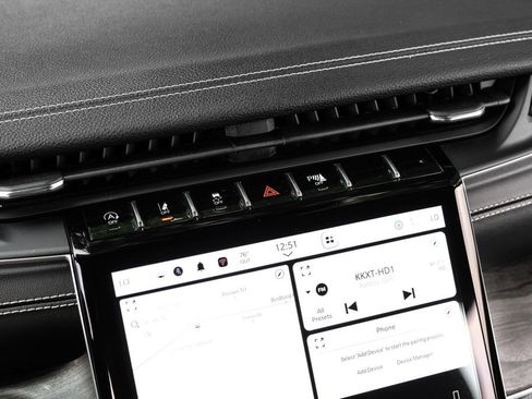 Used 2023 Jeep Grand Cherokee Limited w/ Trailer Tow Prep Group (B) image 35