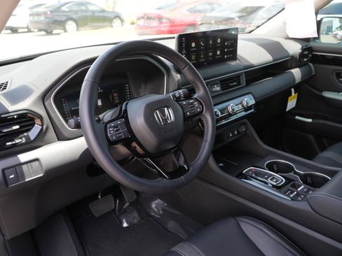 Used 2026 Honda Pilot EX-L image 13