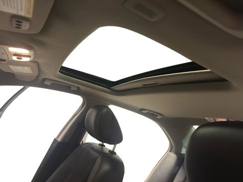 Used 2011 Ford Fusion SEL w/ 302A Rapid Spec Order Code image 15