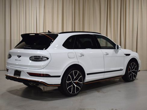 New 2026 Bentley Bentayga Speed image 3