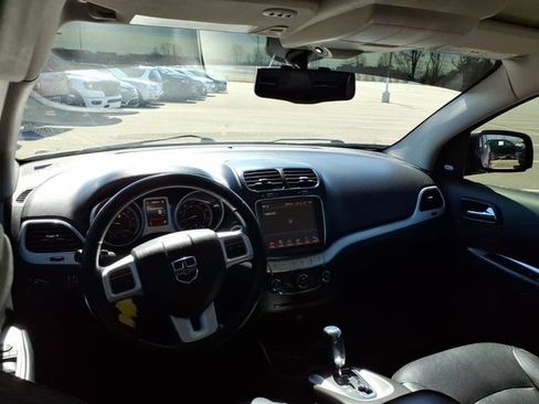 Used 2016 Dodge Journey R/T w/ Driver Convenience Group image 8