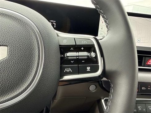 New 2026 Kia Carnival EX image 25