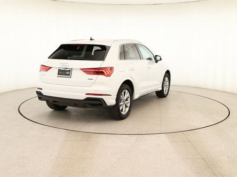 Certified 2025 Audi Q3 2.0T Premium w/ Convenience Package image 6