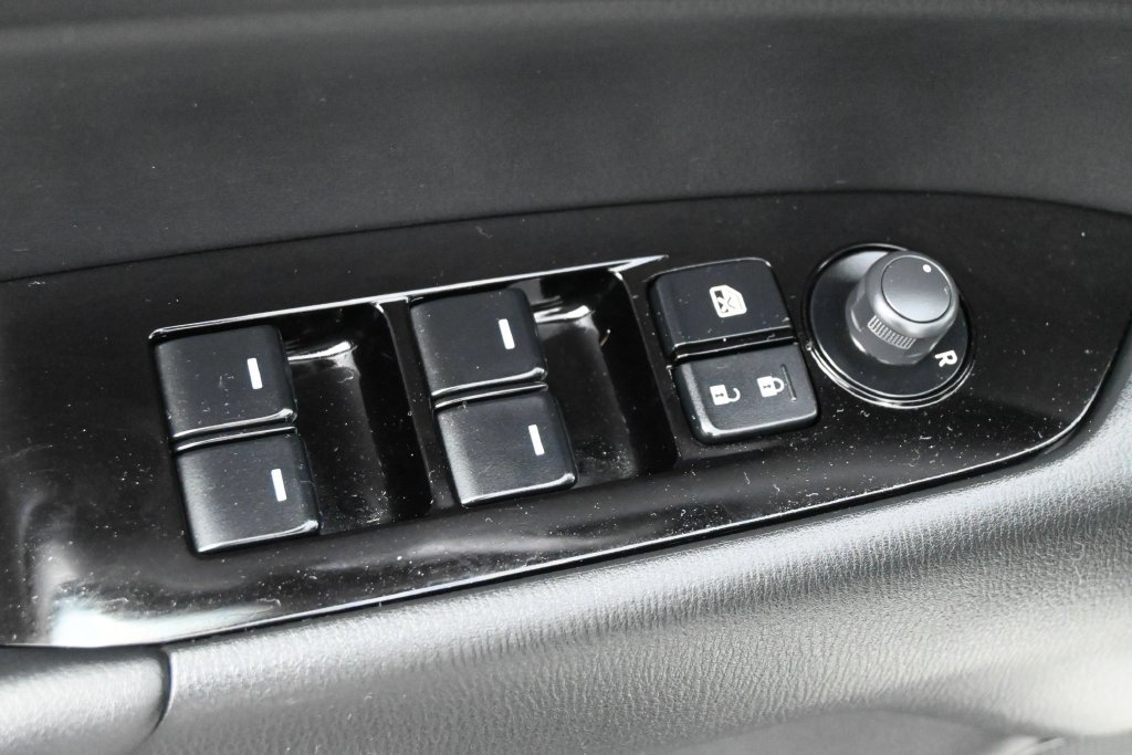 Used 2024 MAZDA CX-5 AWD 2.5 S w/ Preferred Package image 4