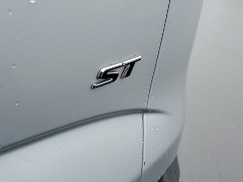 Used 2020 Buick Enclave Essence w/ Sport Touring Edition image 29