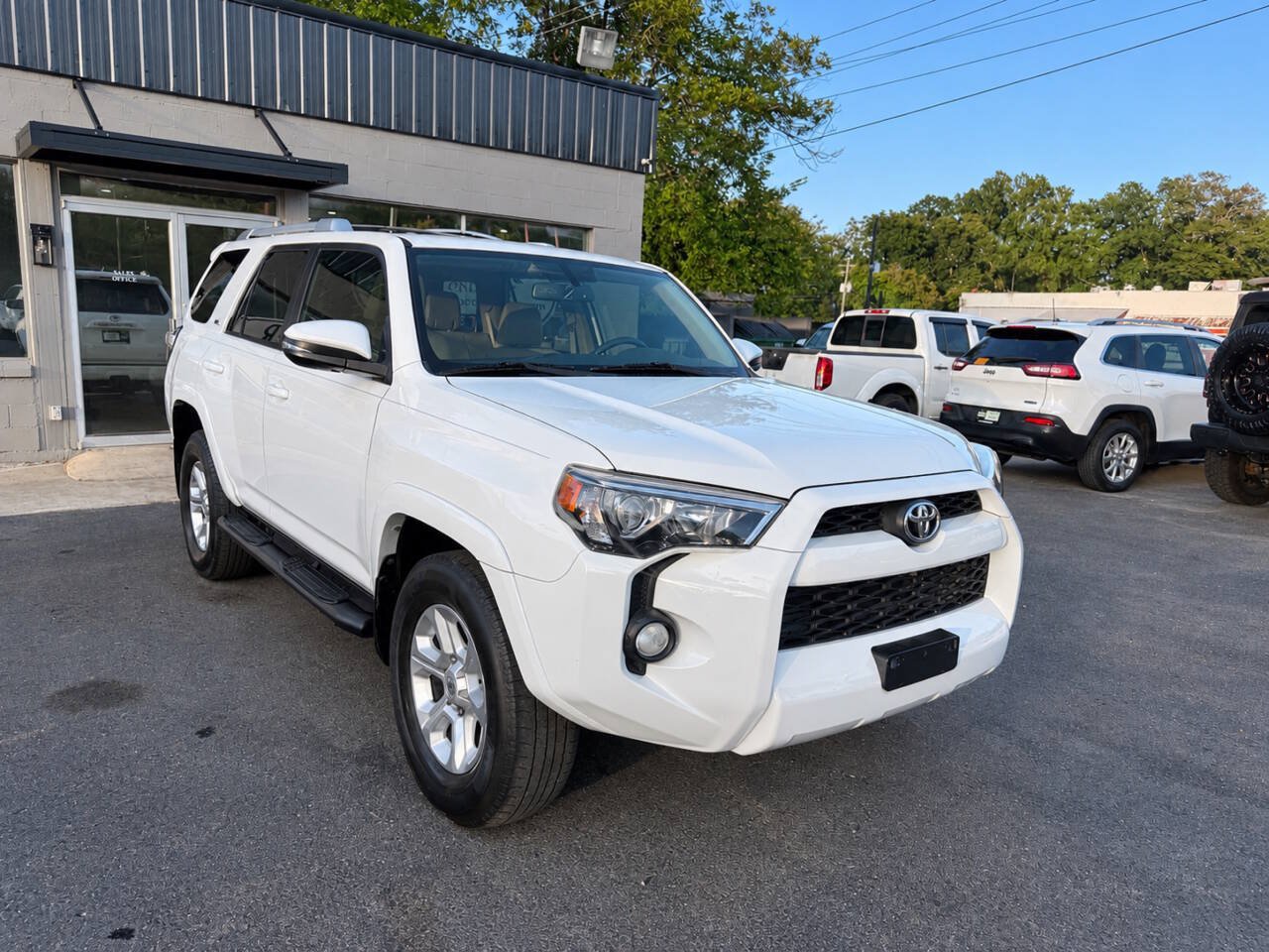 Used 2016 Toyota 4Runner SR5 Premium RWD image 2