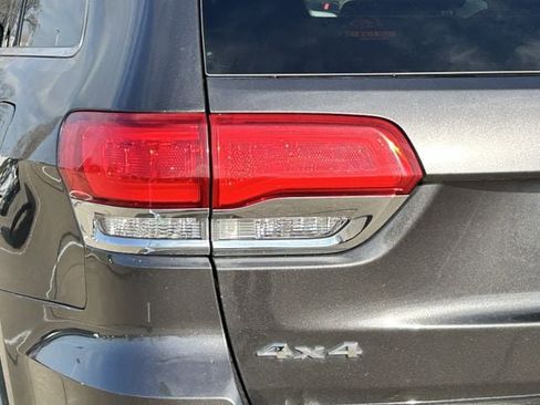 Used 2019 Jeep Grand Cherokee Limited image 7