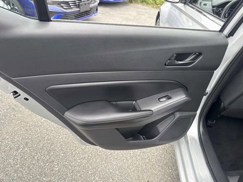 Used 2024 Nissan Altima 2.5 SV image 18