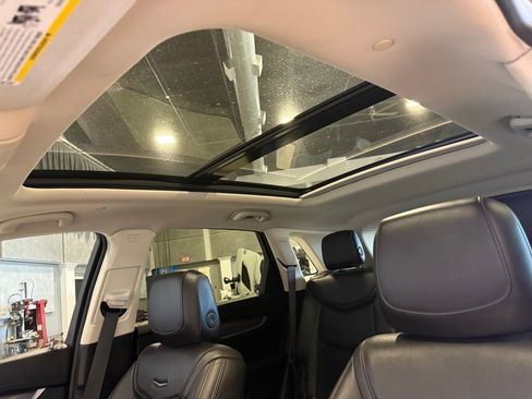 Used 2018 Cadillac XT5 Luxury image 15