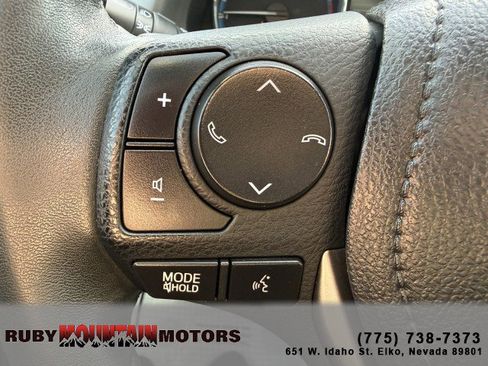 Used 2017 Toyota RAV4 Limited image 14