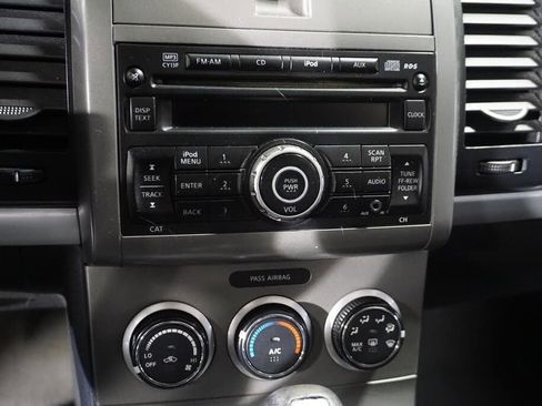 Used 2010 Nissan Sentra 2.0 S w/ Convenience Pkg FWD image 16