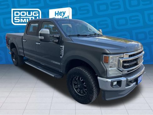 Used 2020 Ford F350 Lariat w/ Chrome Package AWD/4WD image 7