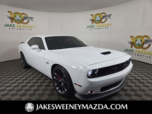 Used 2023 Dodge Challenger R/T w/ Plus Package image 1