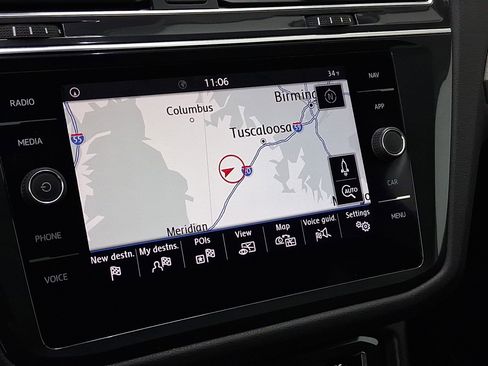 Used 2020 Volkswagen Tiguan SEL image 23