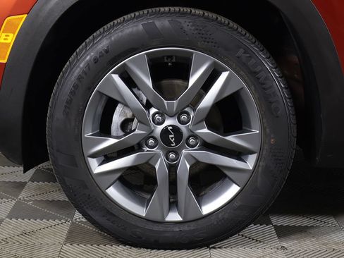 Used 2023 Kia Seltos S w/ Navigation Package FWD image 20