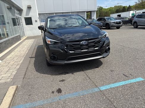 Used 2024 Subaru Crosstrek 2.0i AWD/4WD image 3