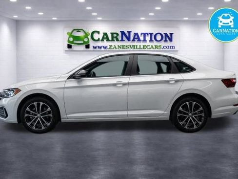 Used 2023 Volkswagen Jetta Sport FWD image 5