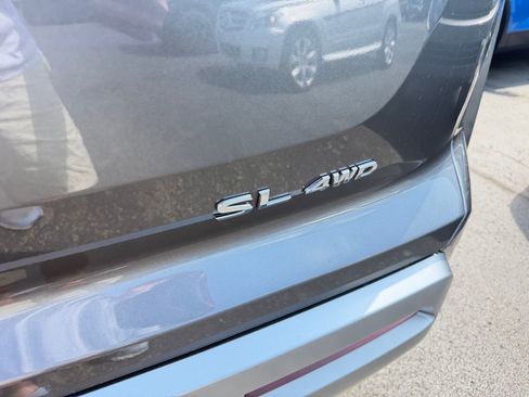 Used 2025 Nissan Pathfinder SL image 5