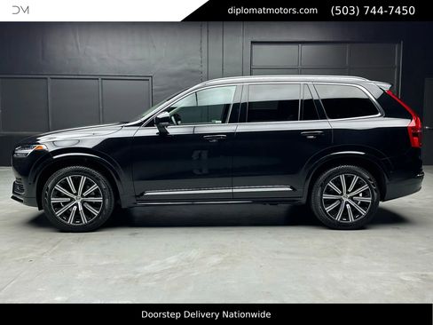 Used 2023 Volvo XC90 B6 Plus image 3