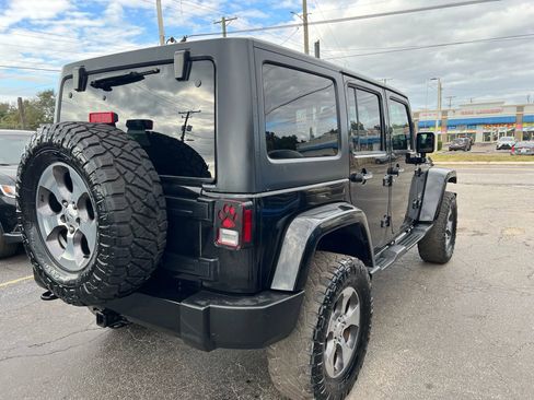 Used 2016 Jeep Wrangler Unlimited Sahara w/ Max Tow Package image 5