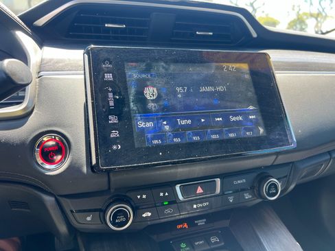 Used 2019 Honda Clarity Plug-In Hybrid image 12