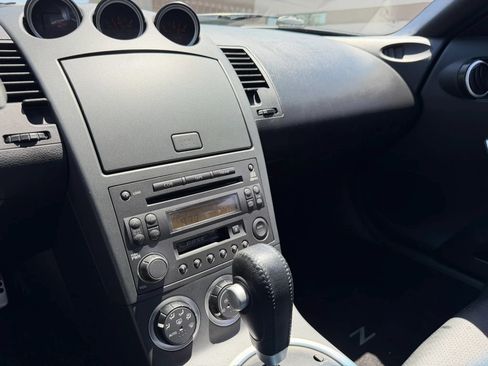 Used 2003 Nissan 350Z Touring RWD image 18