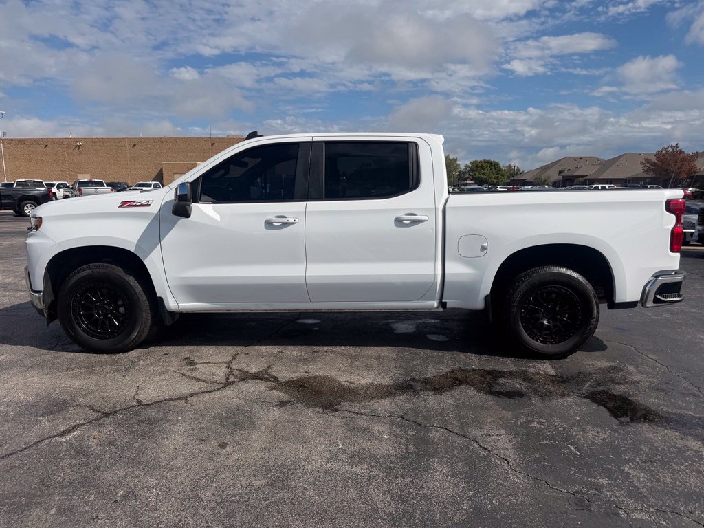 Used 2021 Chevrolet Silverado 1500 LT AWD/4WD image 12