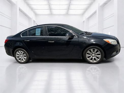 Used 2013 Buick Regal Premium FWD image 3