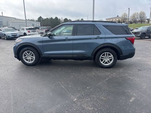 New 2026 Ford Explorer Active w/ Active Comfort Package image 4