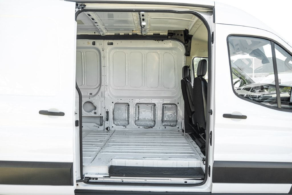 Used 2023 Ford Transit 250 Medium Roof RWD image 34