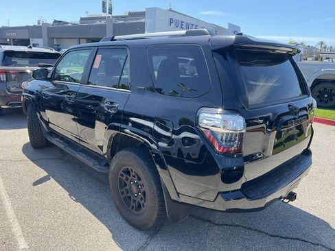 Used 2024 Toyota 4Runner SR5 Premium w/ Moonroof Package AWD/4WD image 4